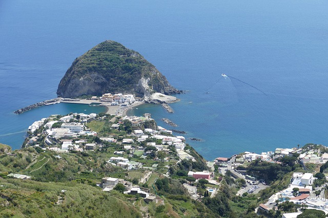 Ischia: itinerario completo della bella isola campana